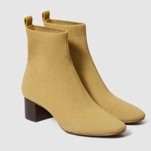 Yellow Everlane glove boot size 6.5